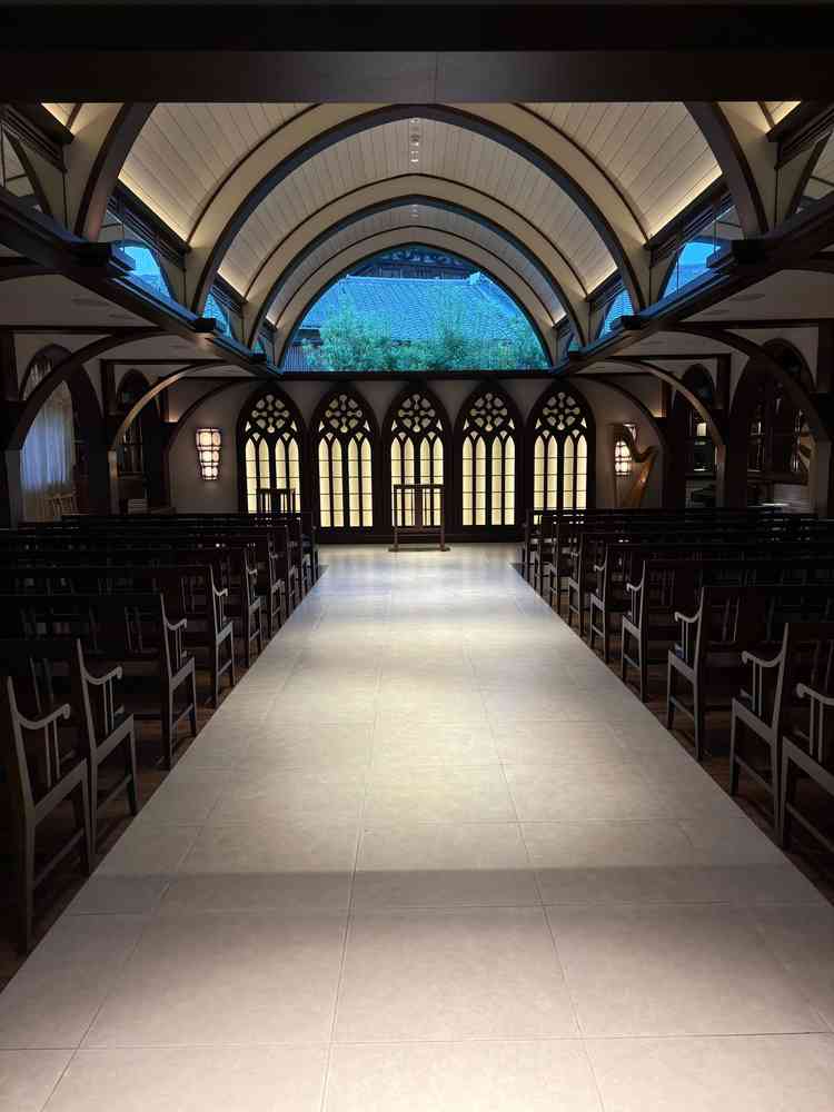 チャペル東山にこんな贅沢な場所があったのかと感じた五重塔が綺麗に見える