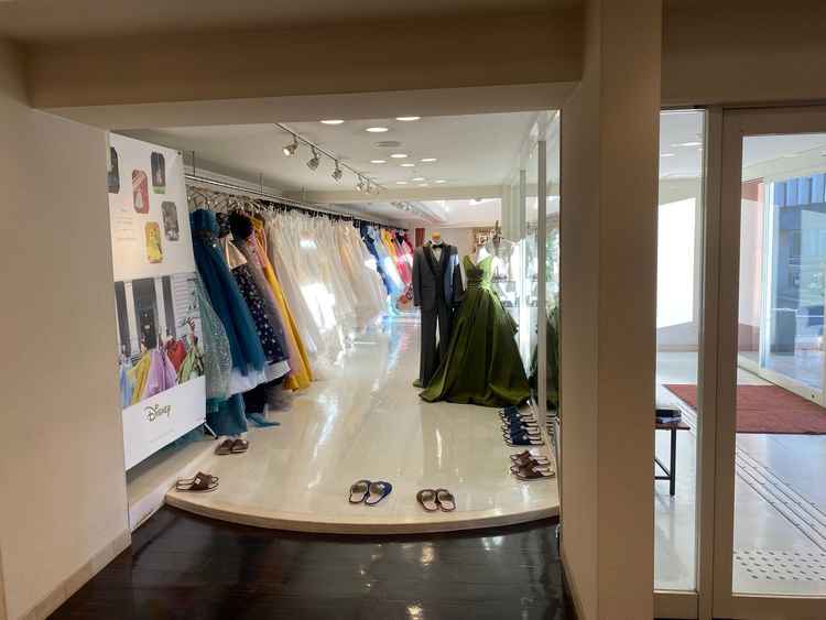 ドレスショップ