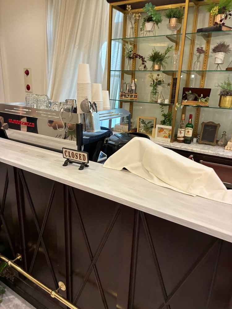 カフェが飲めるらしく、新しくていいなと思いました。