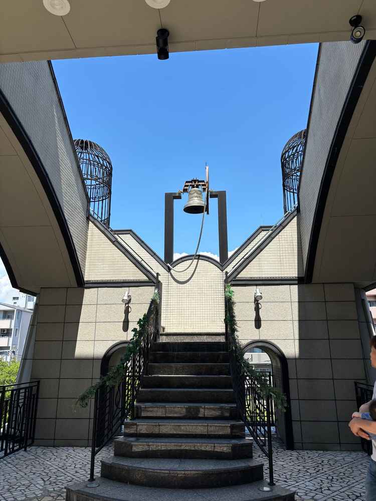 テラスから見上げると青空で、とても綺麗でした。