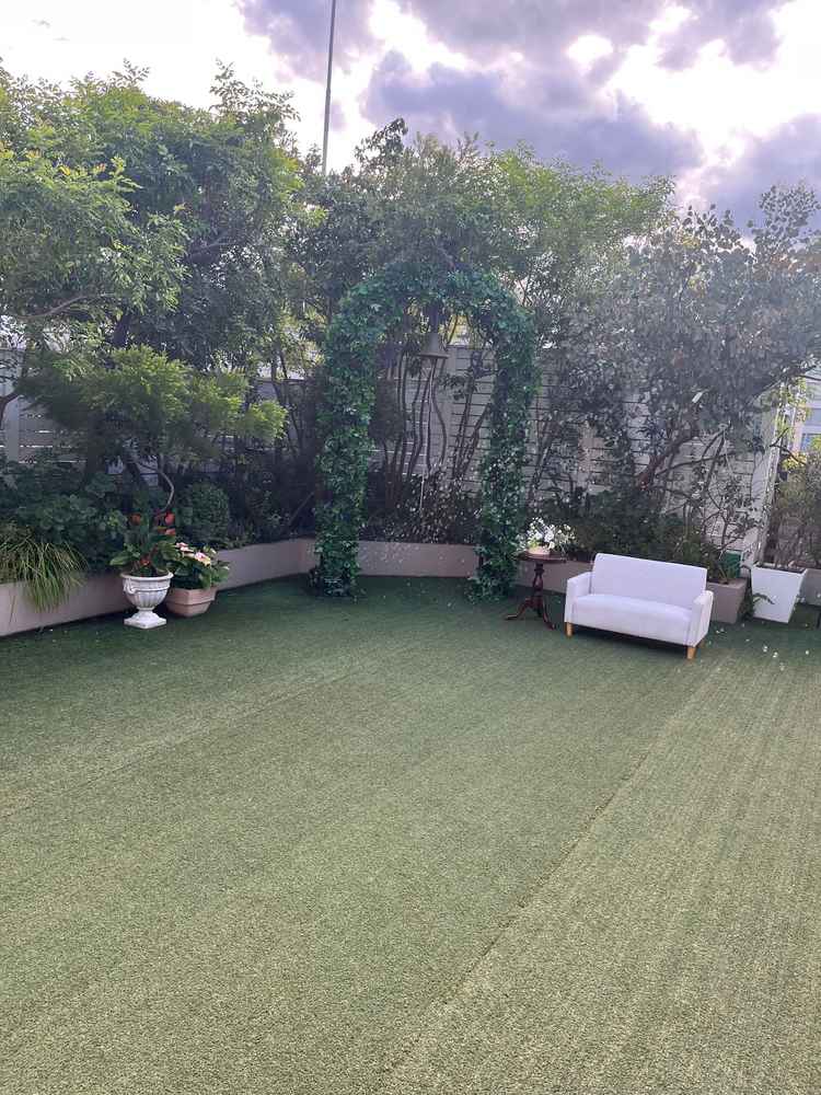 屋上にガーデンがあり、こちらでフラワーシャワーが叶います。