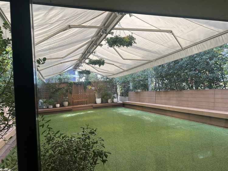 ガーデンチャペル。冬場なのでわかりませんが、夏はどんな気温になるかが気になりました