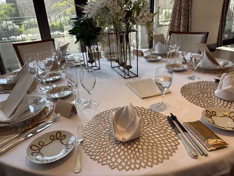 高級感のあるカトラリーとセットでした。