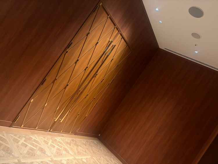 チャペル入場前の部屋。