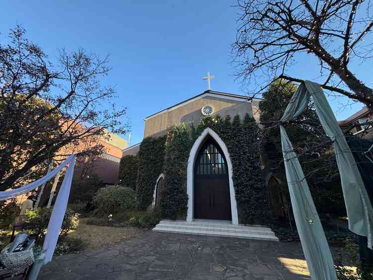 挙式会場前の写真です。