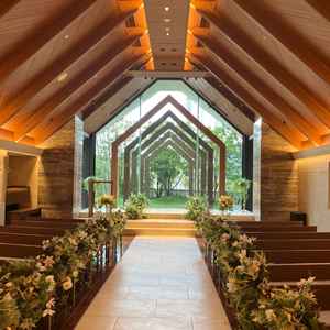 マグノリアチャペルです。室内ですが自然の中に溶け込むような、アットホームで素敵な雰囲気です。