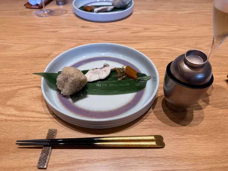 試食、汁物とごはん