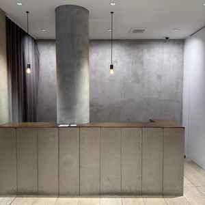 クロークや受付があるお部屋。