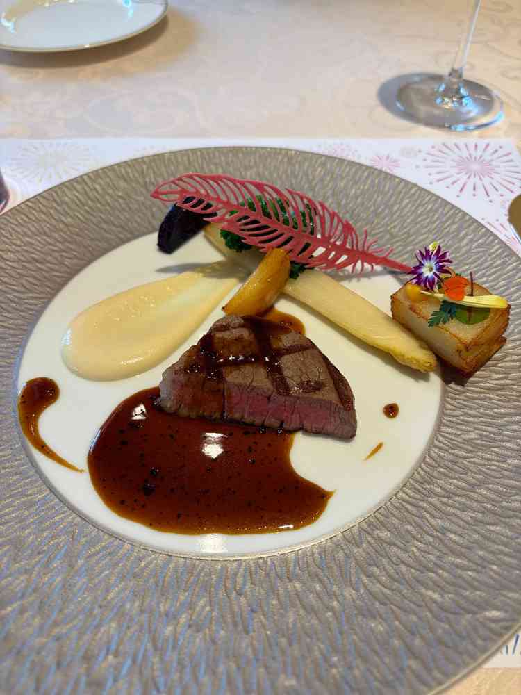 シャトーブリアン（肉料理では最上ランク）が本当においしすぎた、、