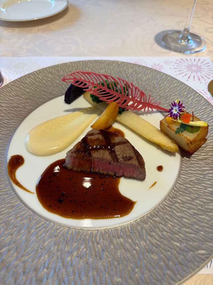 シャトーブリアン（肉料理では最上ランク）が本当においしすぎた、、