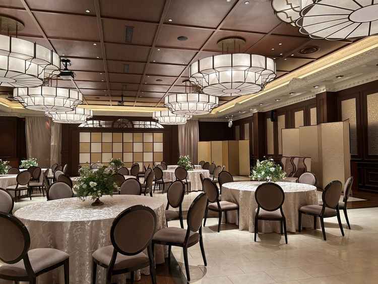 披露宴会場　MIZUHA（瑞葉）