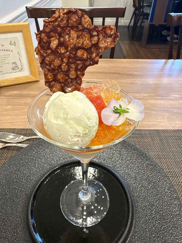 コース試食：デザートパフェ