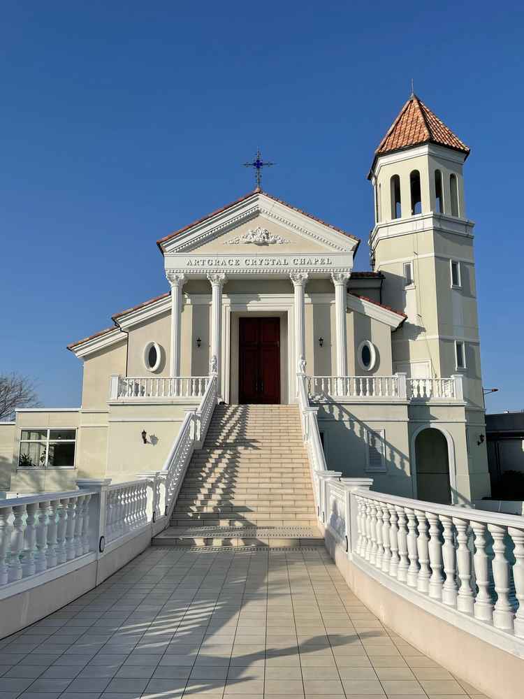 チャペル前。綺麗でした。