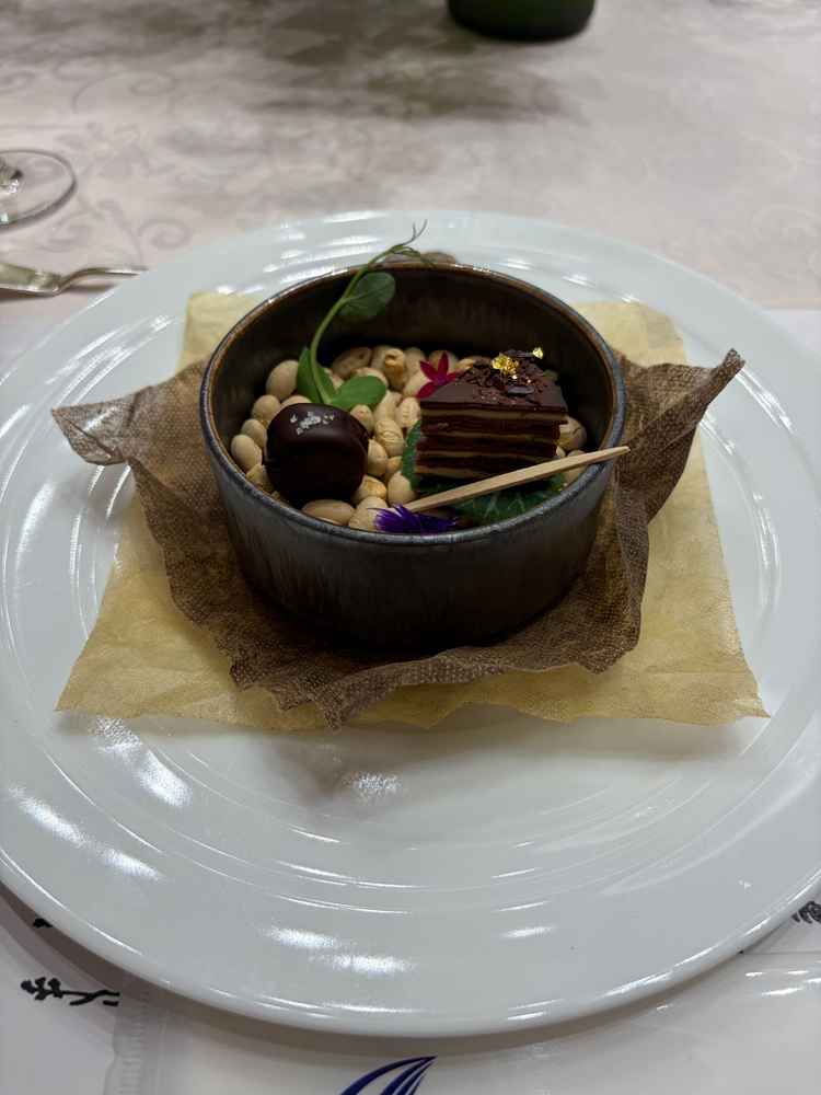 試食① おいしかったですが、料理長のクセが感じられる一品でした。