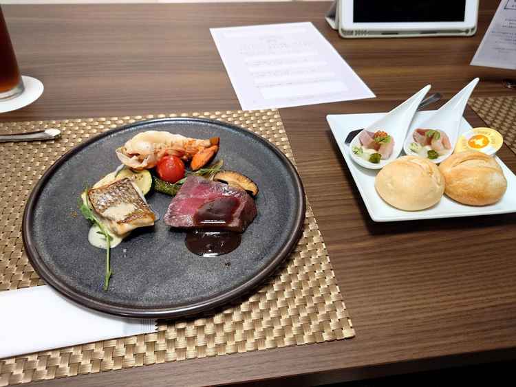 フレンチと和食をミックスした料理