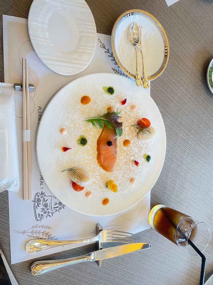 サーモンの前菜