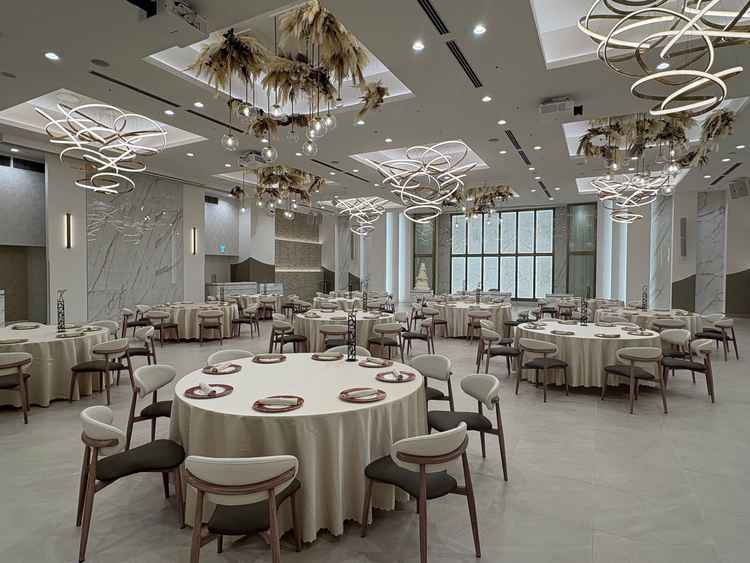 新しく9月にリニューアルされた披露宴会場