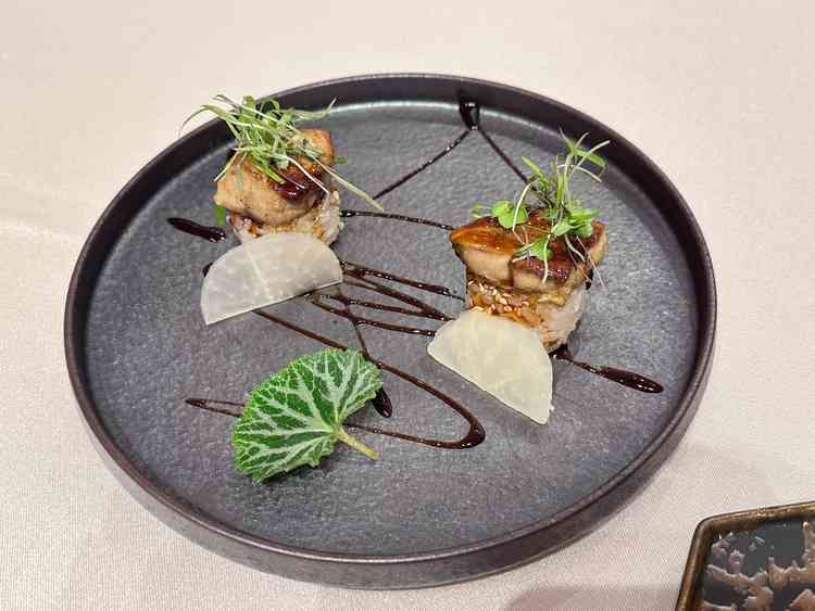 フォアグラ寿司が美味しかったです。