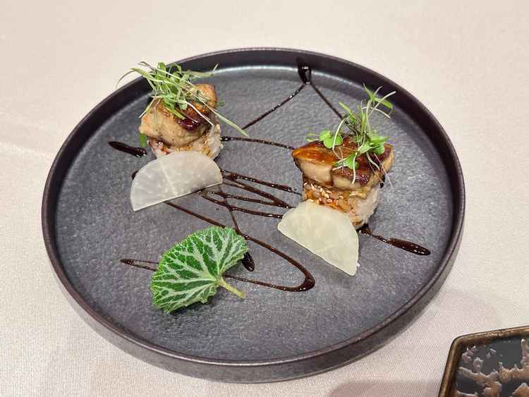 フォアグラ寿司が美味しかったです。