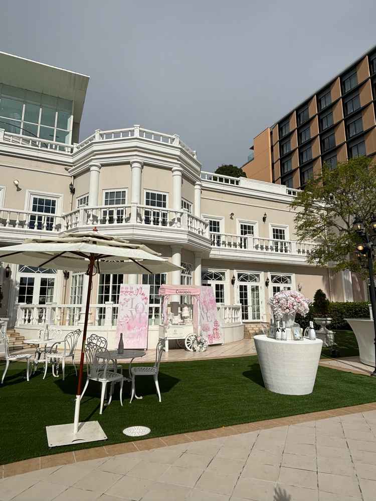 披露宴会場（サンタモニカ）についている貸切ガーデン。