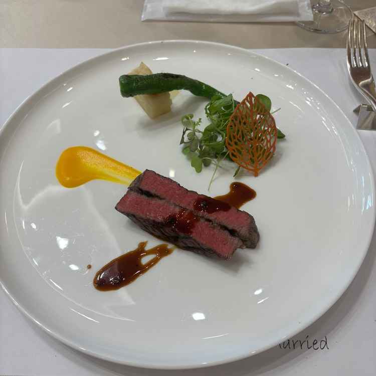 試食のメインディッシュです。和と洋で味付けを変える事ができます。