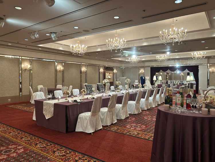 2階の披露宴会場の写真。