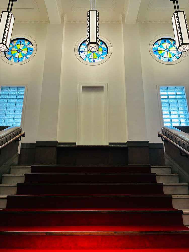 ステンドガラスが素敵な撮影ポイント