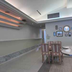 待合室。バーカウンターもありドリンクが飲める。