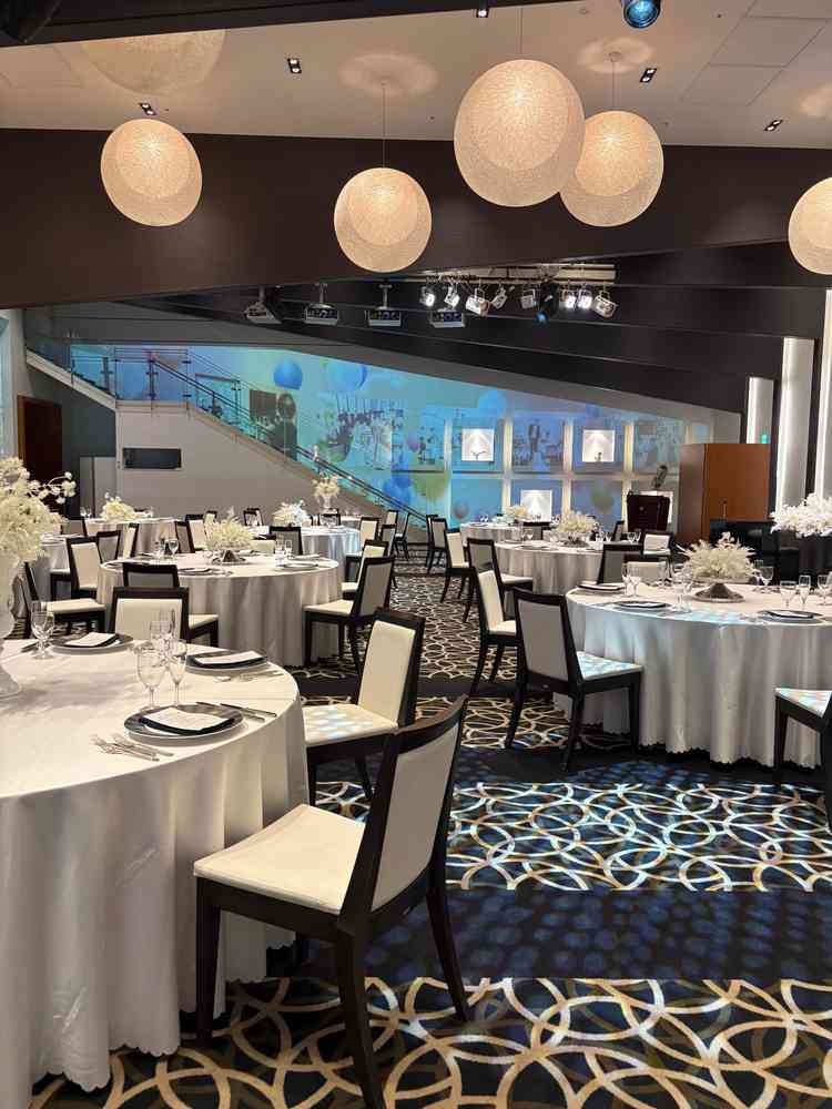 5階の会場。フロアの貸切が可能。