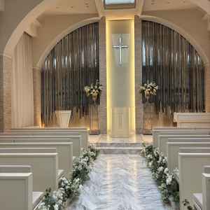 シンプルな中にもあたたかい色味もあってすてきでした