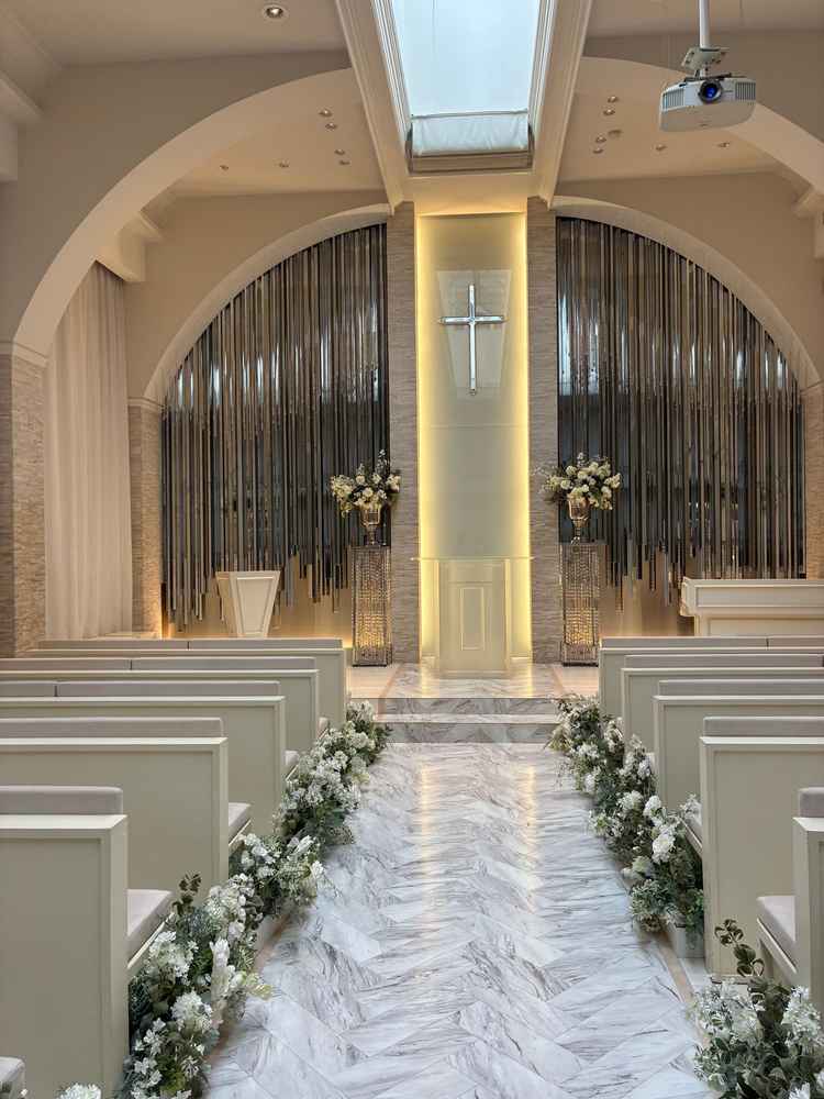 シンプルな中にもあたたかい色味もあってすてきでした