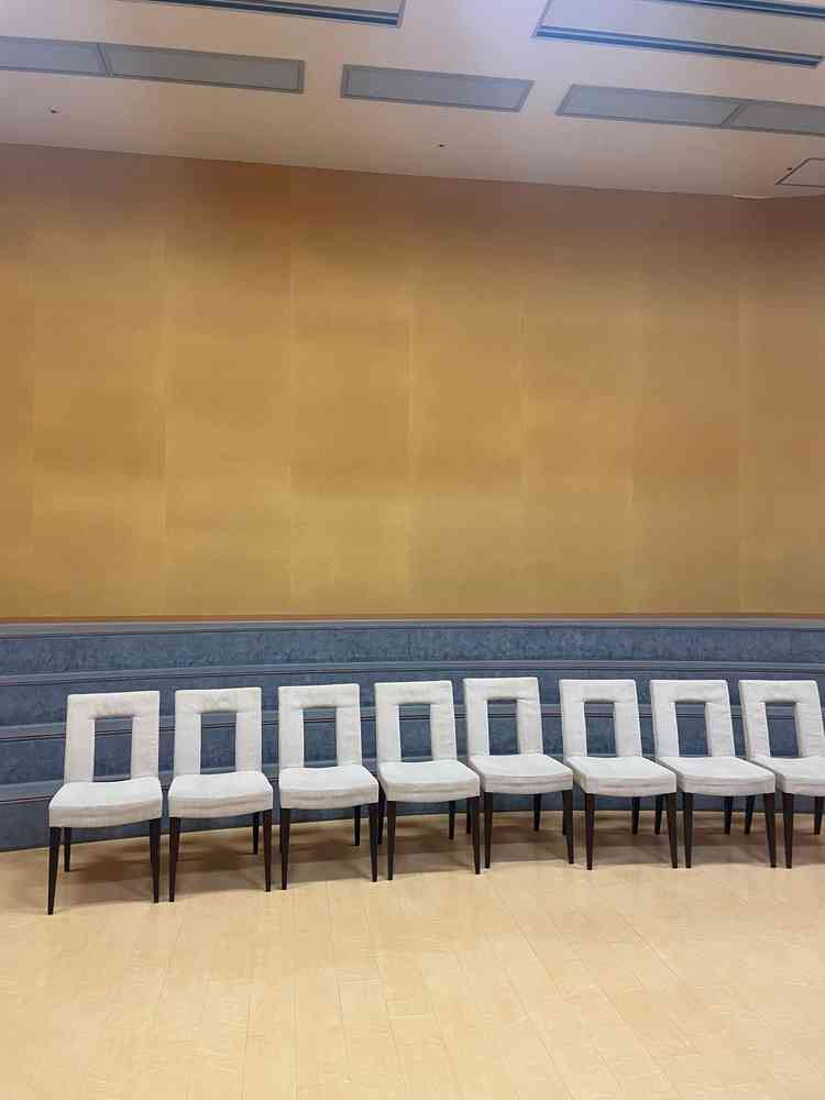 親族写真のスペース、挙式退場後すぐの場所にあり動線に無駄がなかった、開業後から変わっていないとのこと