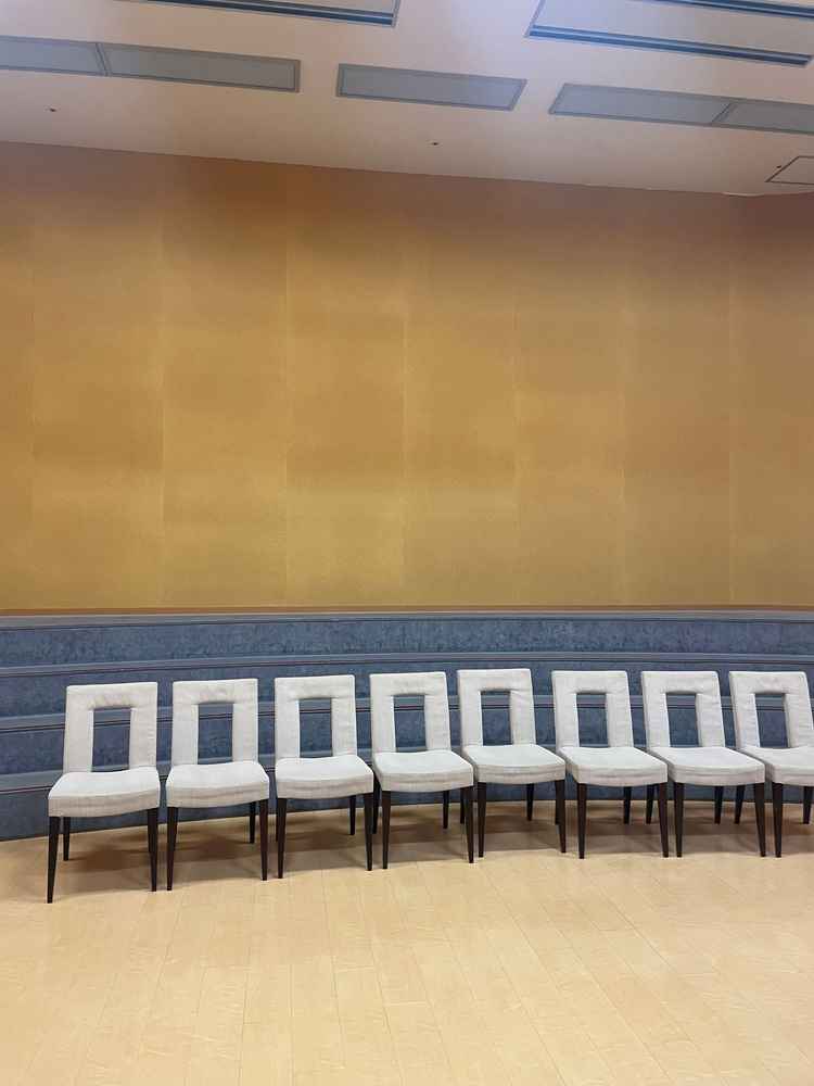 親族写真のスペース、挙式退場後すぐの場所にあり動線に無駄がなかった、開業後から変わっていないとのこと