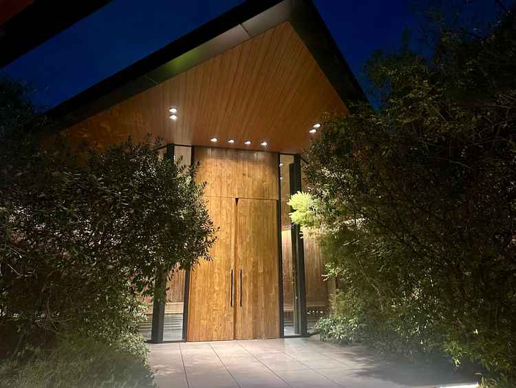 和装・洋装どちらもマッチする雰囲気が非常に魅力的な挙式会場