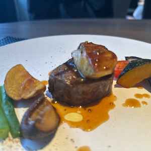 お肉が柔らかく、これまでフェアで試食した料理の中で最も美味しいと感じた。