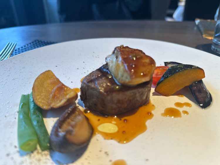 お肉が柔らかく、これまでフェアで試食した料理の中で最も美味しいと感じた。