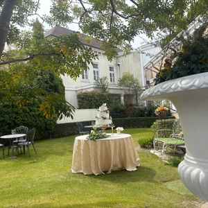 庭が緑が多く自然な雰囲気が良かったです。