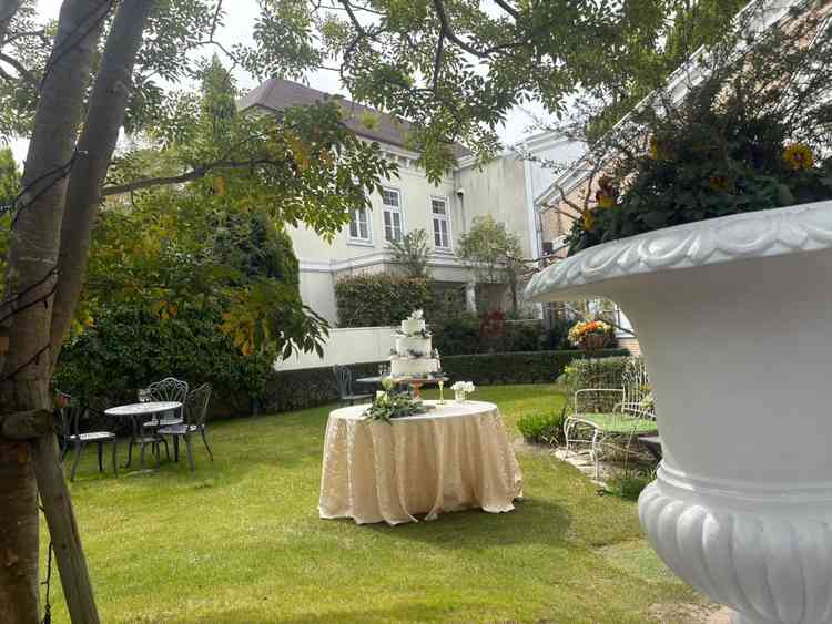 庭が緑が多く自然な雰囲気が良かったです。