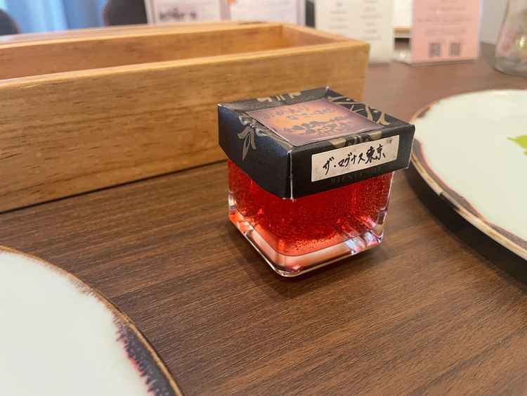 蝋燭に被せるとメッセージか浮かぶ演出