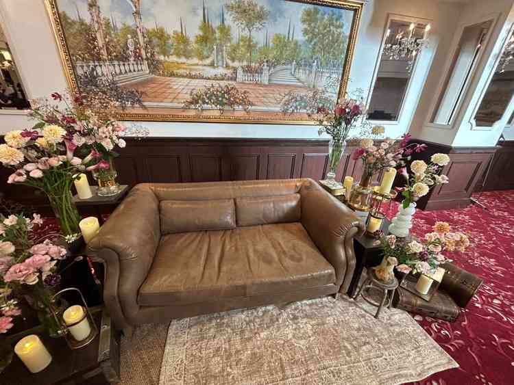 見学当日に挙式を挙げられた方の高砂