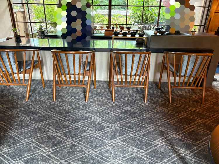 ウェルカムドリンクとして茶師の方がお茶を入れてくださるというのが他になく魅力的でした。