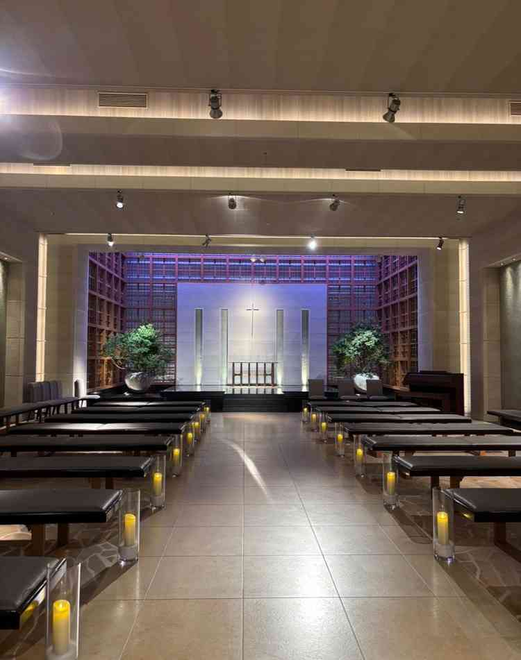 チャペルには大きな緑が元々備わっています。