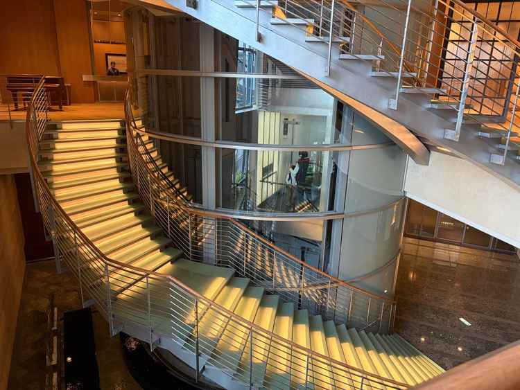 螺旋階段で写真が撮れるそうです。