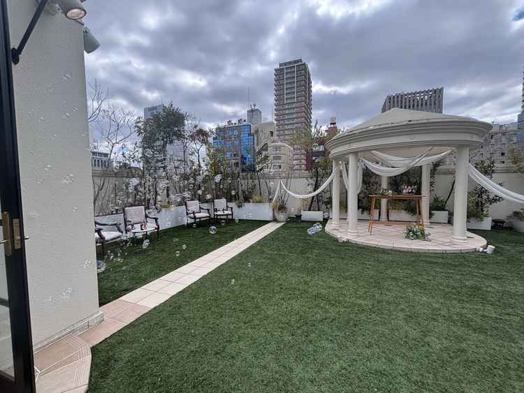 屋上ガーデンの全体的な様子