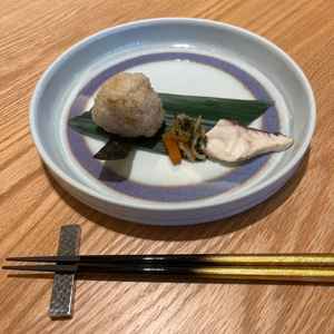 試食の鯛めしおにぎり。披露宴ではおかわりができるようです。