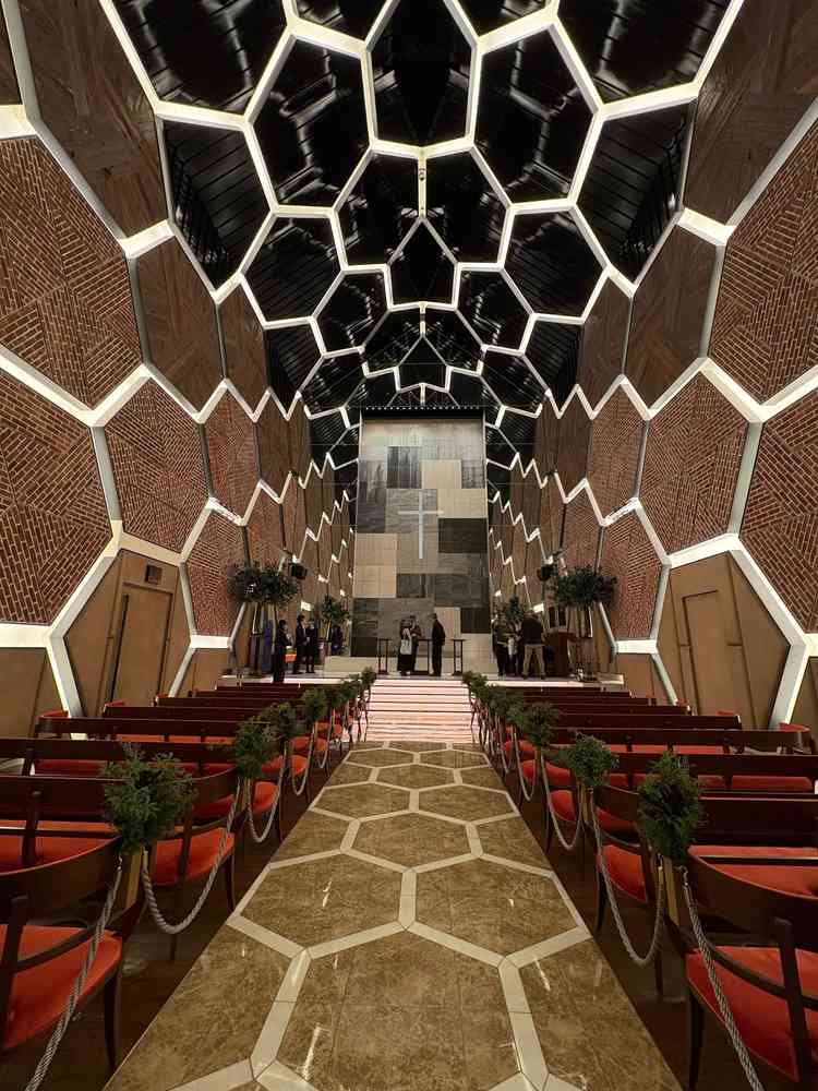 チャペル(WARE HOUSE)