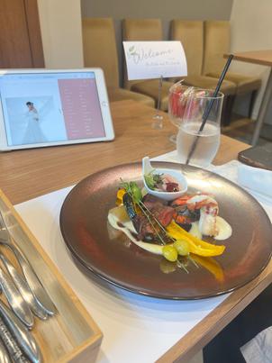 試食でいただいたオマール海老と牛ロース、とても美味しかったです、和風な感じも良かった