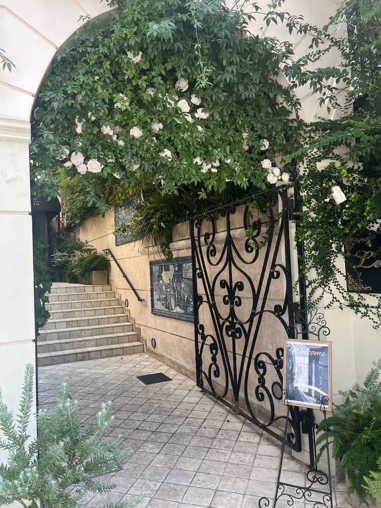 迎賓館タイプということもあり、入口から結婚式に来たという雰囲気が味わえた。