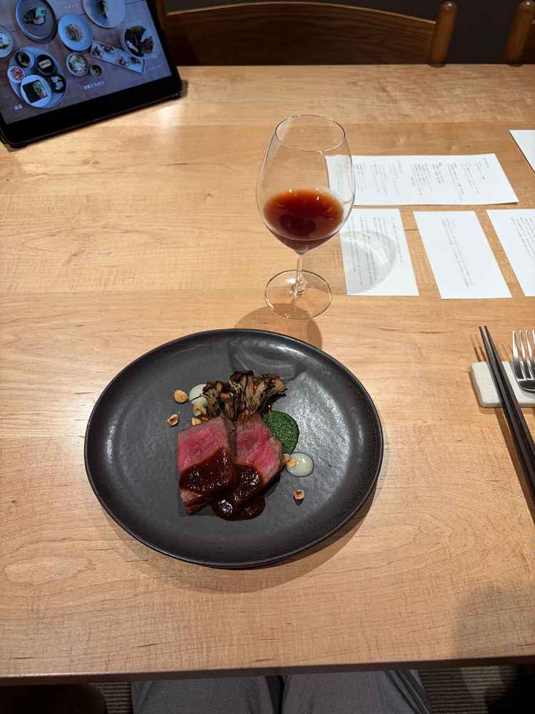 試食。全ての食べ物飲み物が美味しかった。