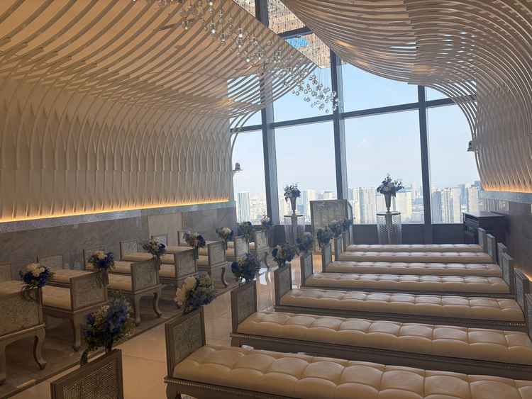 高層階のため、まるで空にいるような感じがありました。